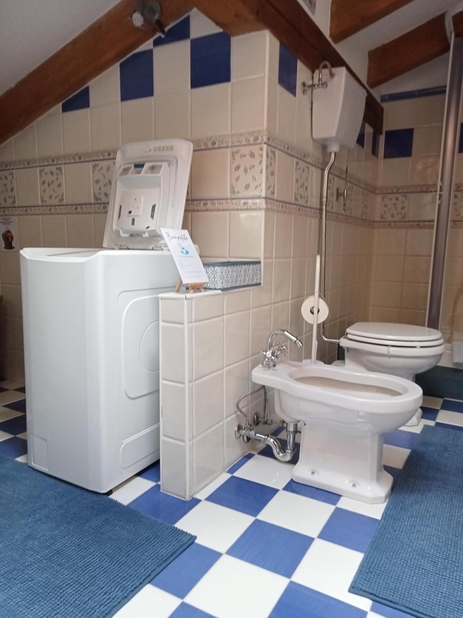 La Casa Di Athos Lägenhet Tenna Exteriör bild